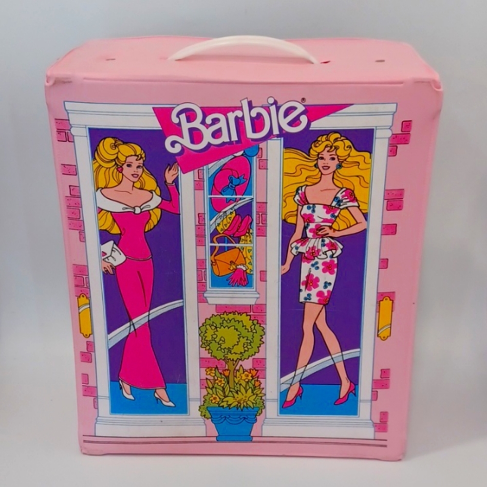 1988 Vinyl Barbie Fold Out Wardrobe Carry Case
